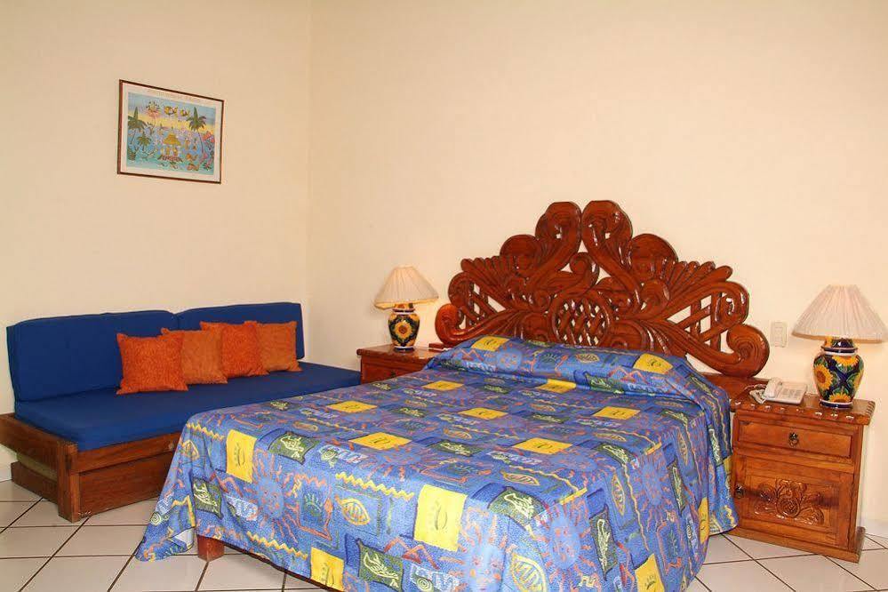 Vallarta Sun (Adults Only) ปูแอร์โตบาญาร์ตา ภายนอก รูปภาพ